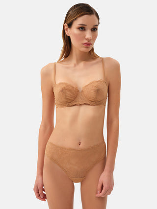 Denny Nude